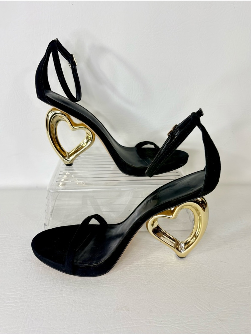 Amina Abdul Jillil INC Heart Heel Sandals – 4” Heel Black Suede Gold Size 8.5
